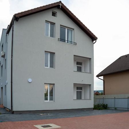 Solomon Apartments Ap 2 Sîngeorgiu de Mureş Eksteriør billede